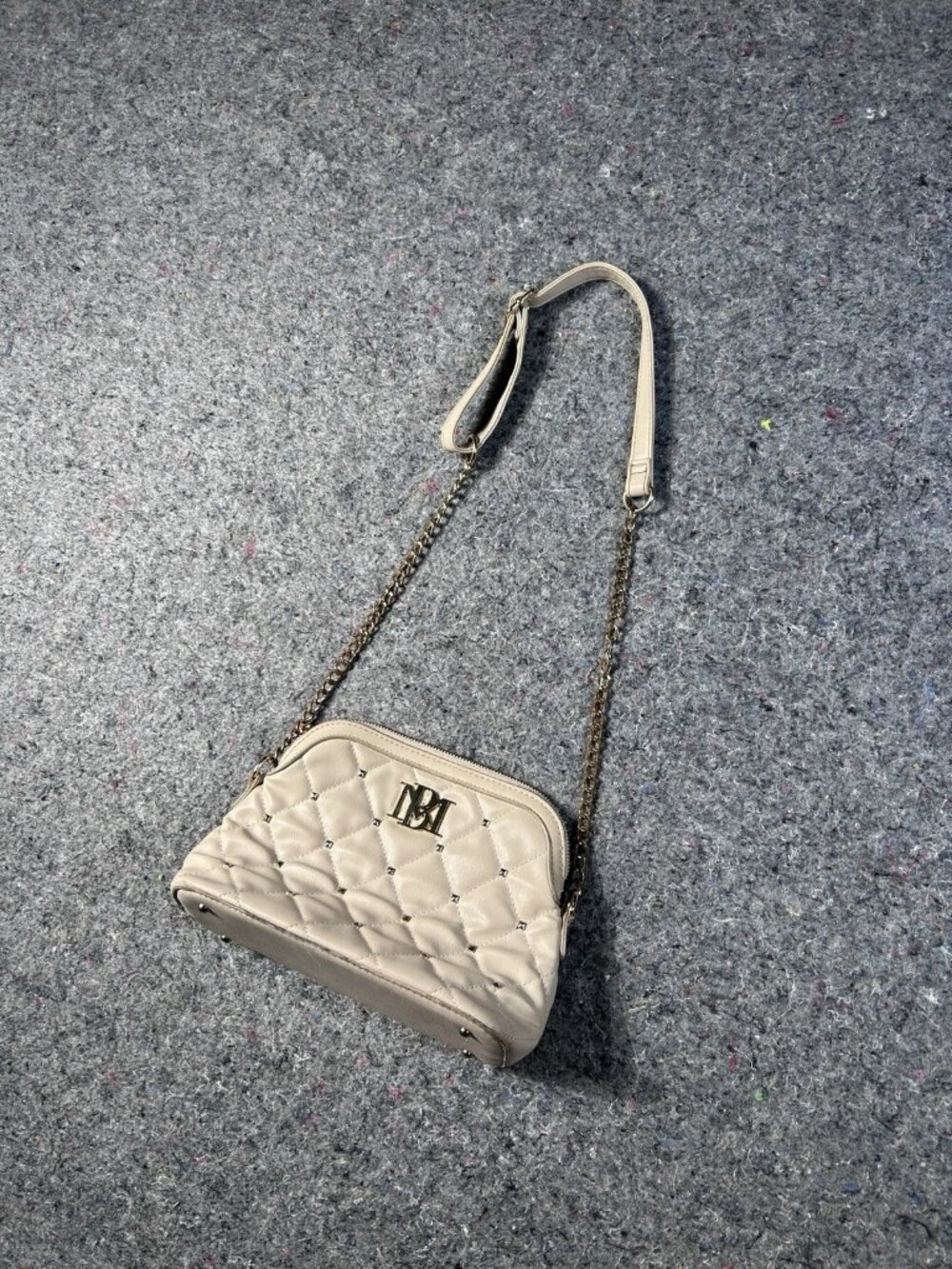 Badgley Mischka Off White Quilted Studded Crossbody Bag Gold Chain Strap